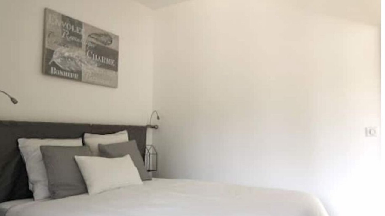 Photo of Bedroom in Lumigny-Nesles-Ormeaux