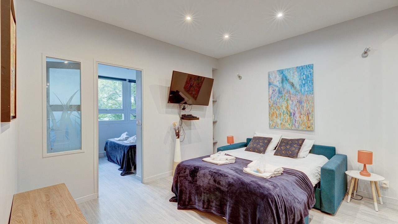 Photo of Bedroom in Saint-Fargeau