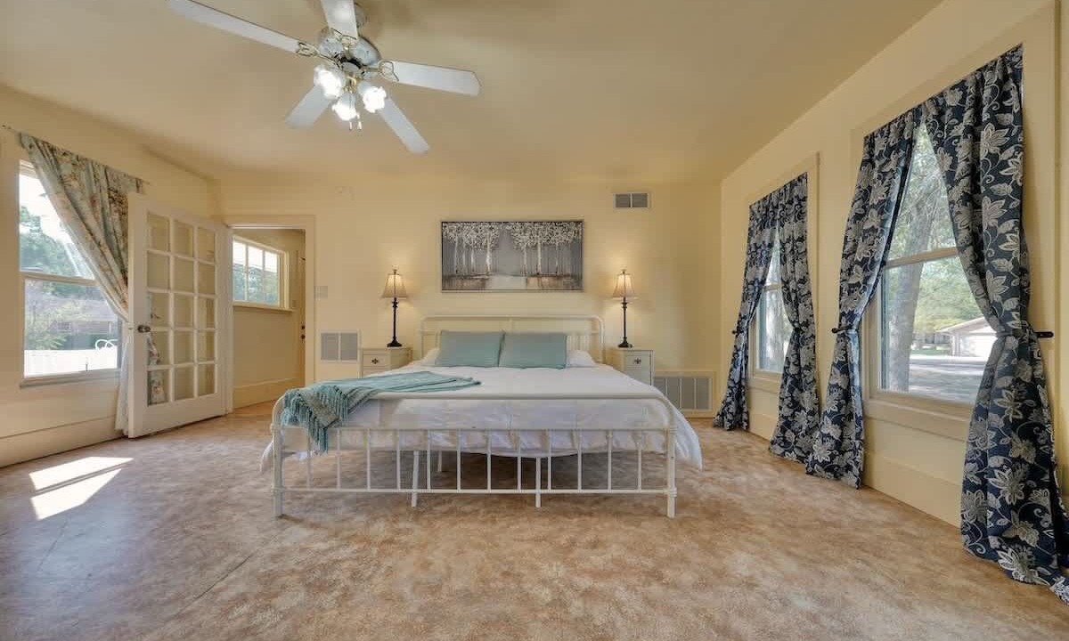 Photo of Bedroom in Lindale
