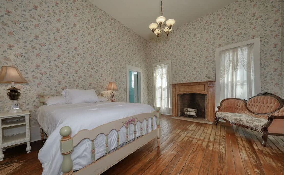 Photo of Bathroom in Lindale