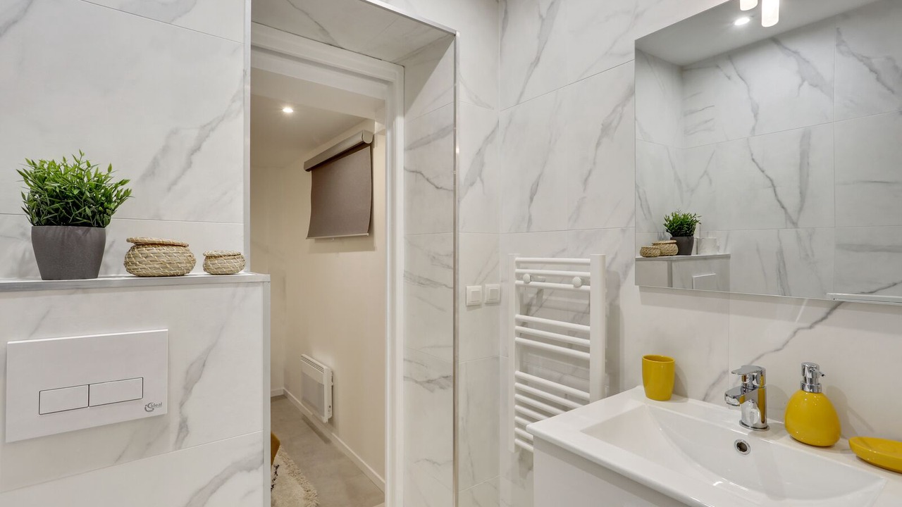 Photo of Bathroom in La Villette