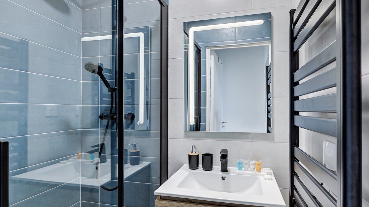 Photo of Bathroom in Montreuil