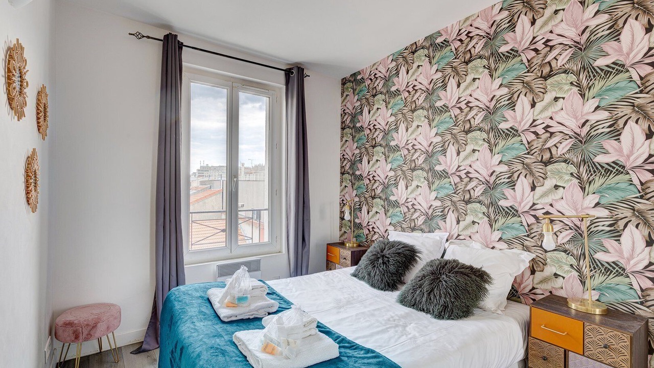 Photo of Bedroom in Python Duvernois