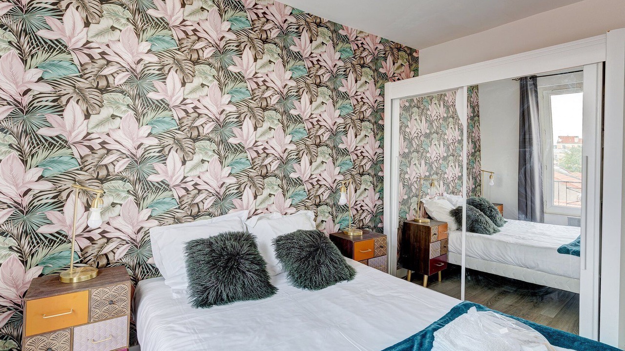 Photo of Bedroom in Python Duvernois