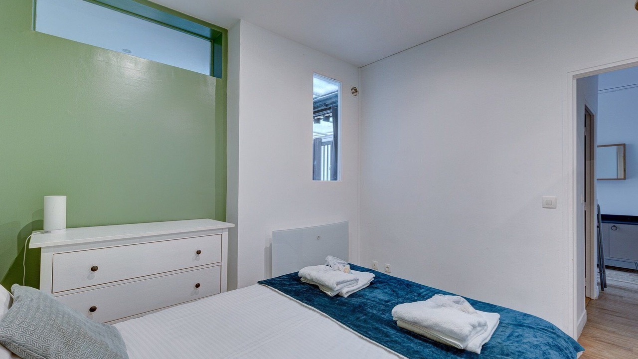 Photo of Bedroom in Quartier de la Folie-Mericourt
