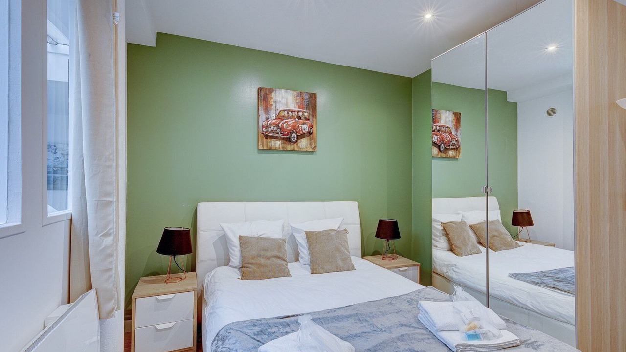 Photo of Bedroom in Quartier de la Folie-Mericourt