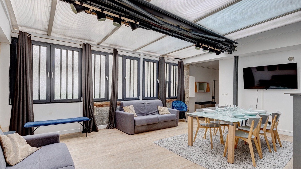 Photo of Livingroom in Quartier de la Folie-Mericourt
