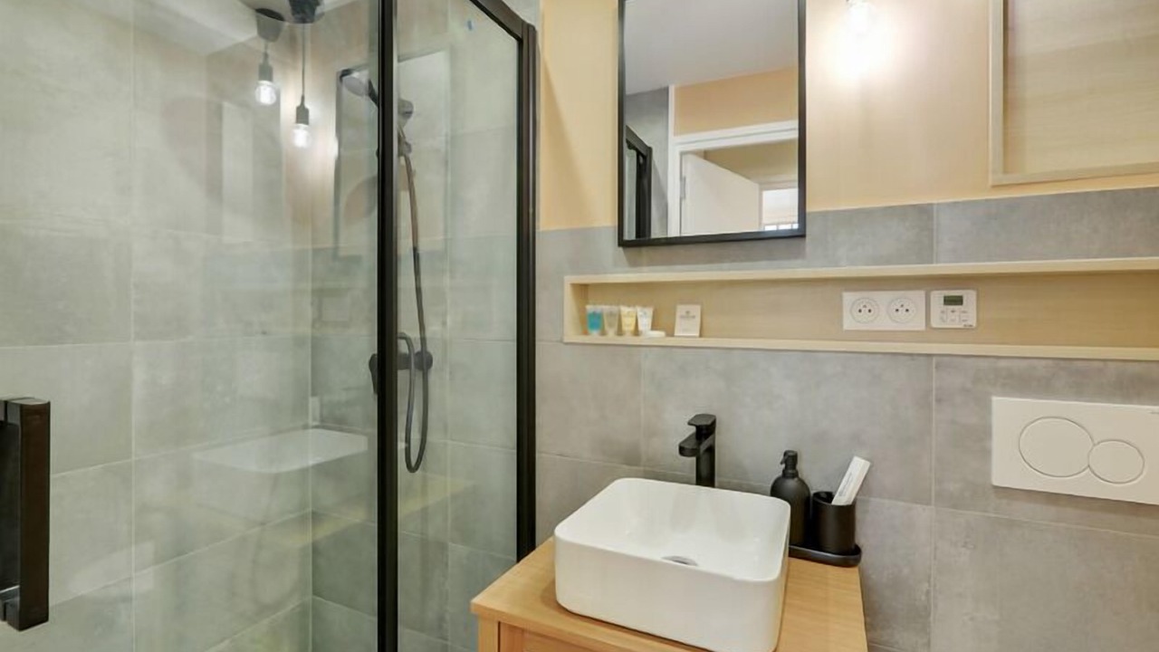 Photo of Bathroom in Gare