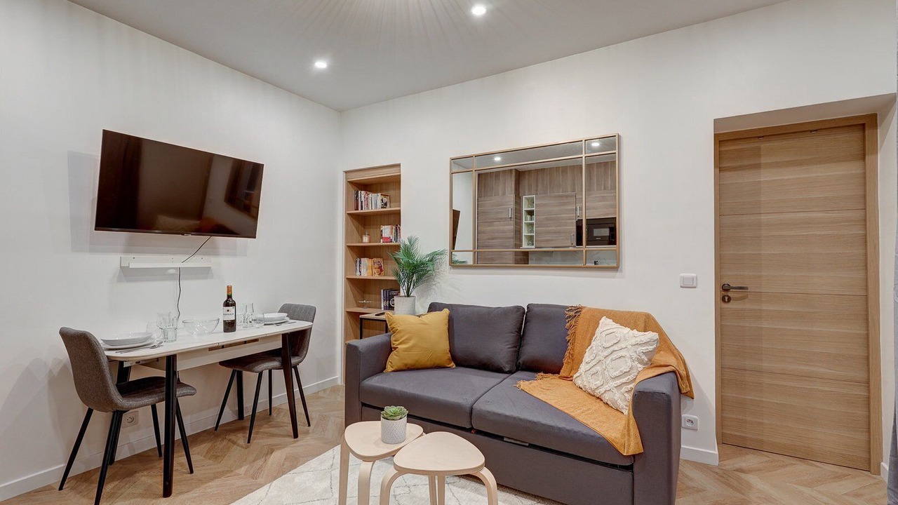 Photo of Livingroom in Quartier de la Salpetriere