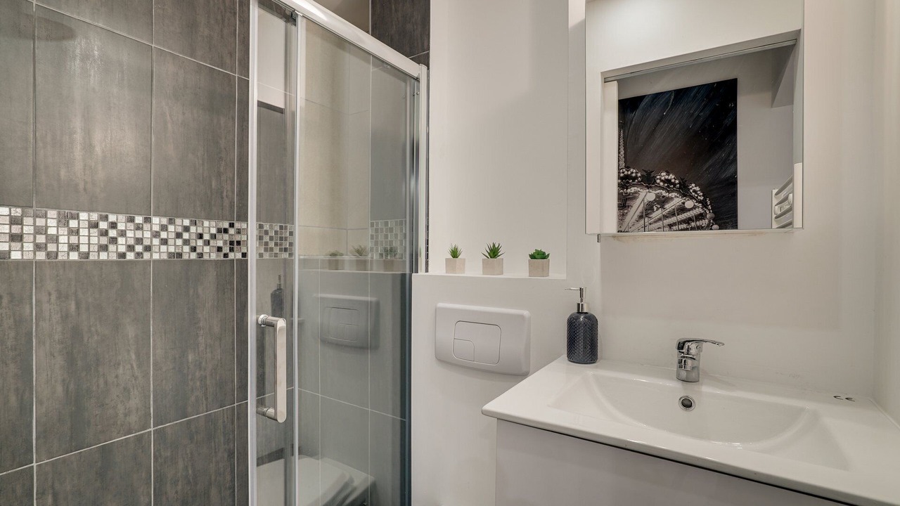 Photo of Bathroom in Quartier de la Maison-Blanche