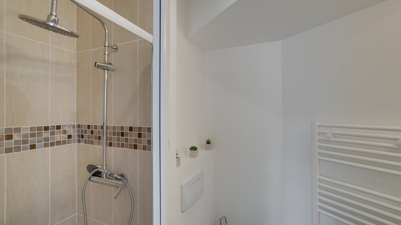 Photo of Bathroom in Quartier de la Maison-Blanche