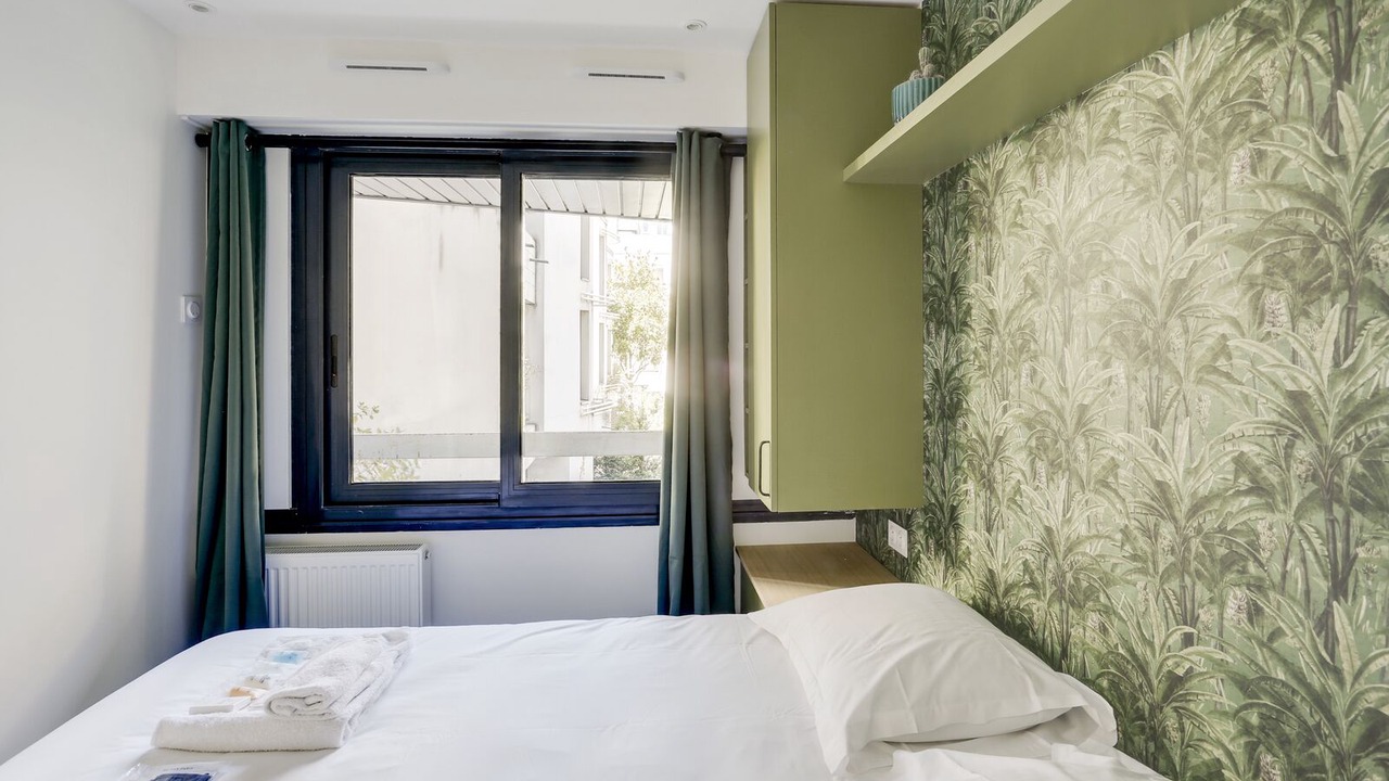 Photo of Bedroom in 15th Arrondissement