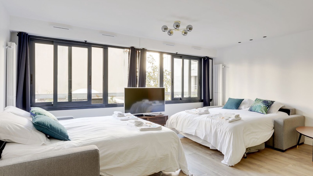 Photo of Bedroom in 15th Arrondissement