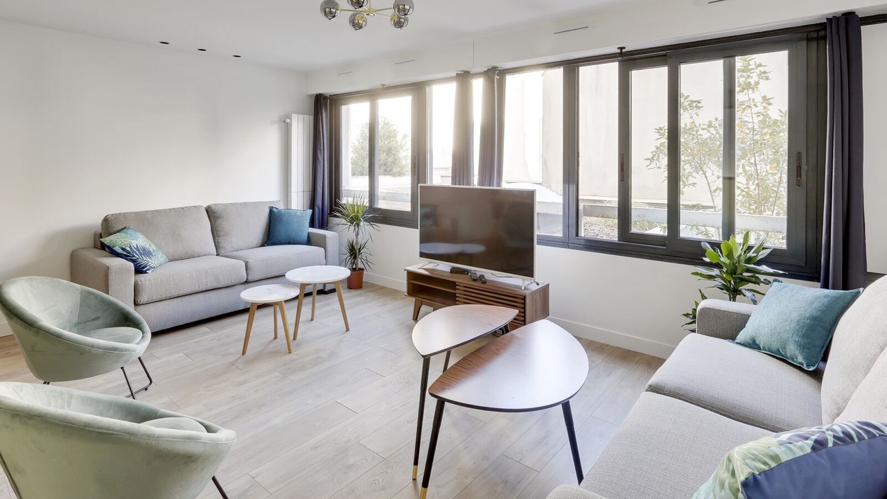 Photo of Livingroom in 15th Arrondissement