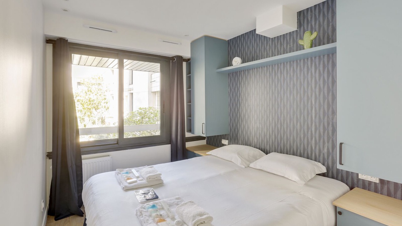 Photo of Bedroom in 15th Arrondissement