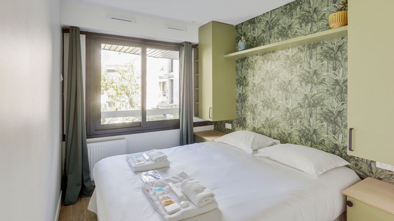 Photo of Bedroom in 15th Arrondissement