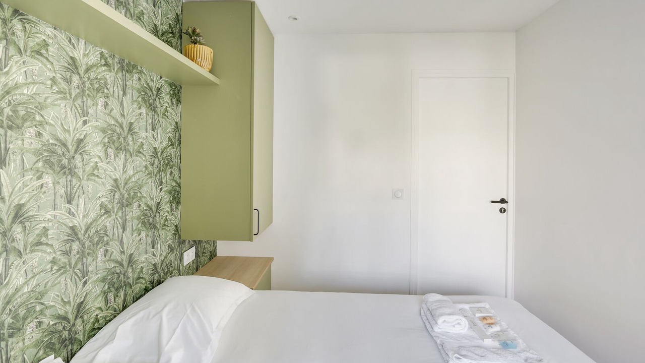 Photo of Bedroom in 15th Arrondissement