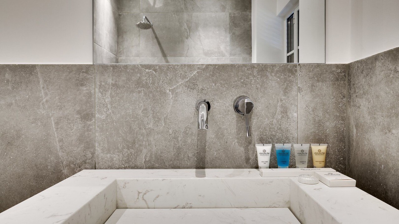 Photo of Bathroom in Quartier de la Salpetriere