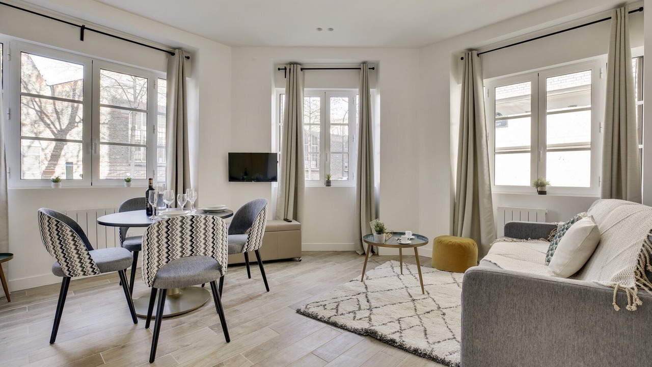 Photo of Livingroom in Quartier de la Salpetriere