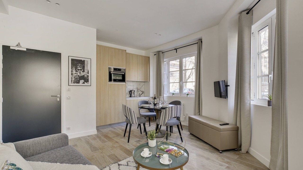 Photo of Livingroom in Quartier de la Salpetriere