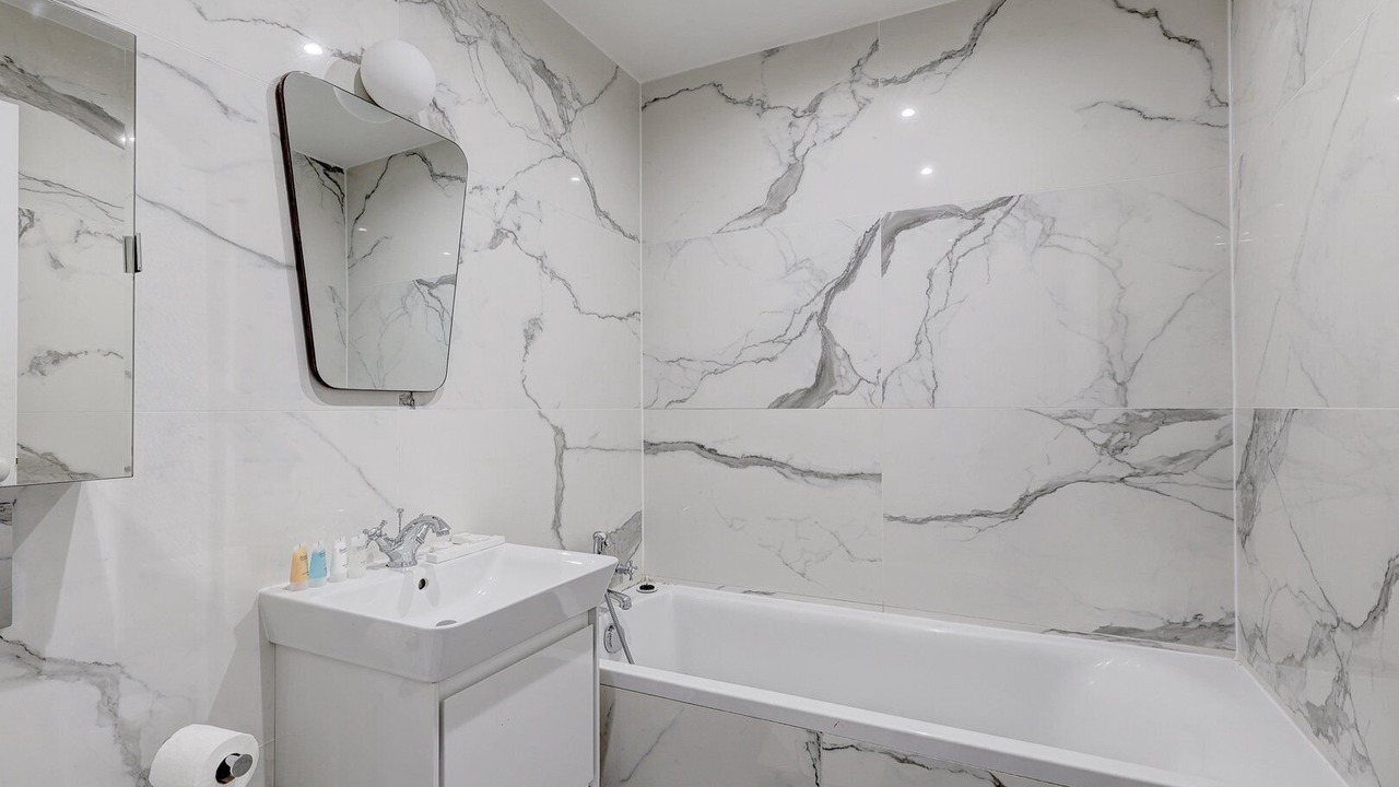 Photo of Bathroom in Clignancourt