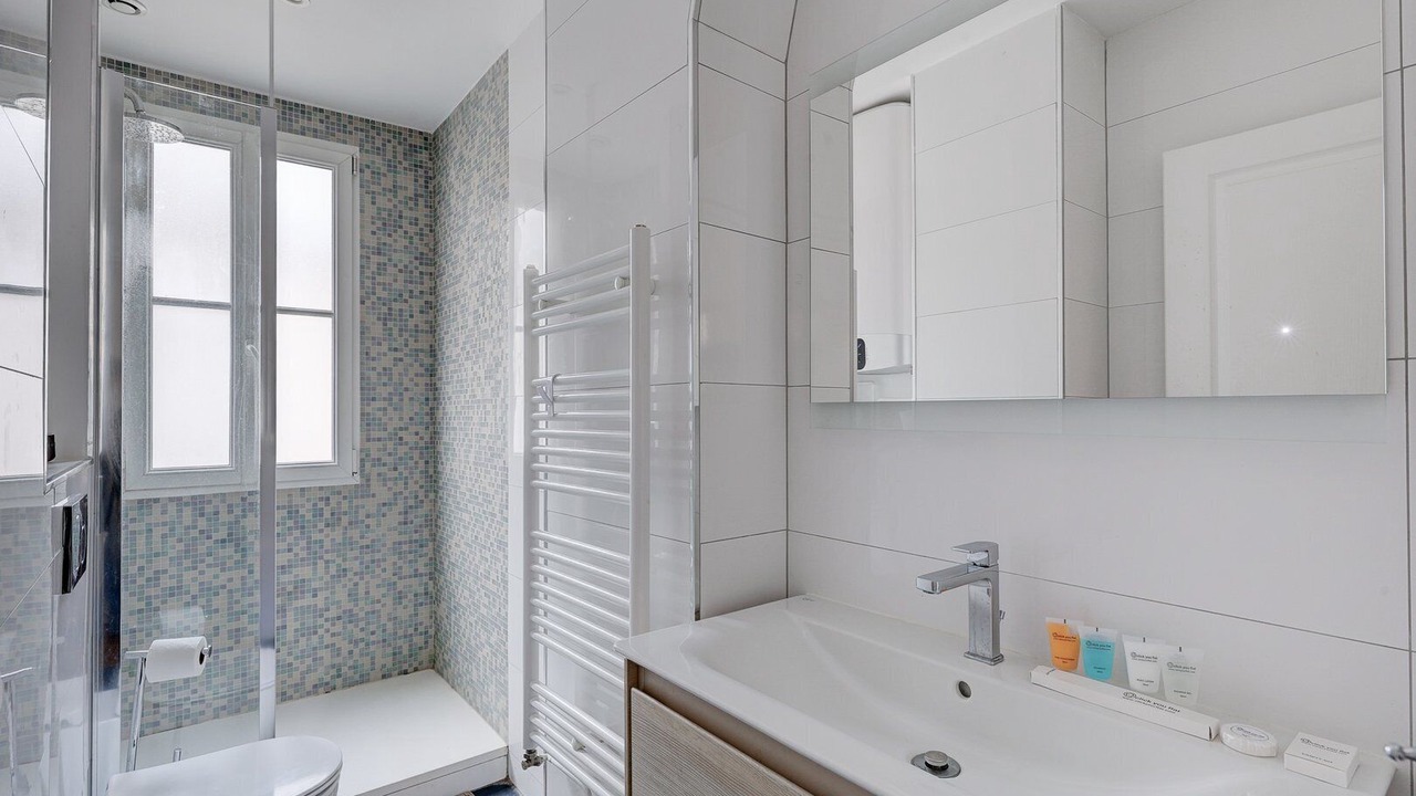 Photo of Bathroom in Clignancourt
