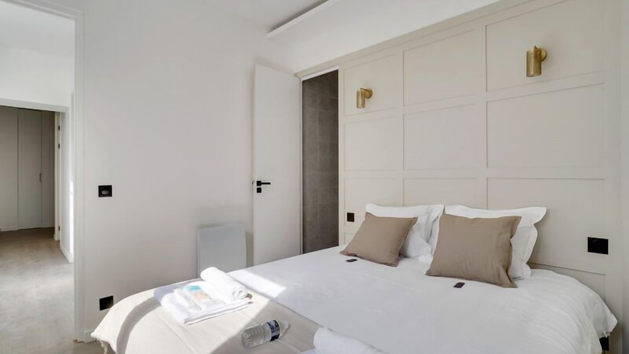 Photo of Bedroom in Villa Montmorency