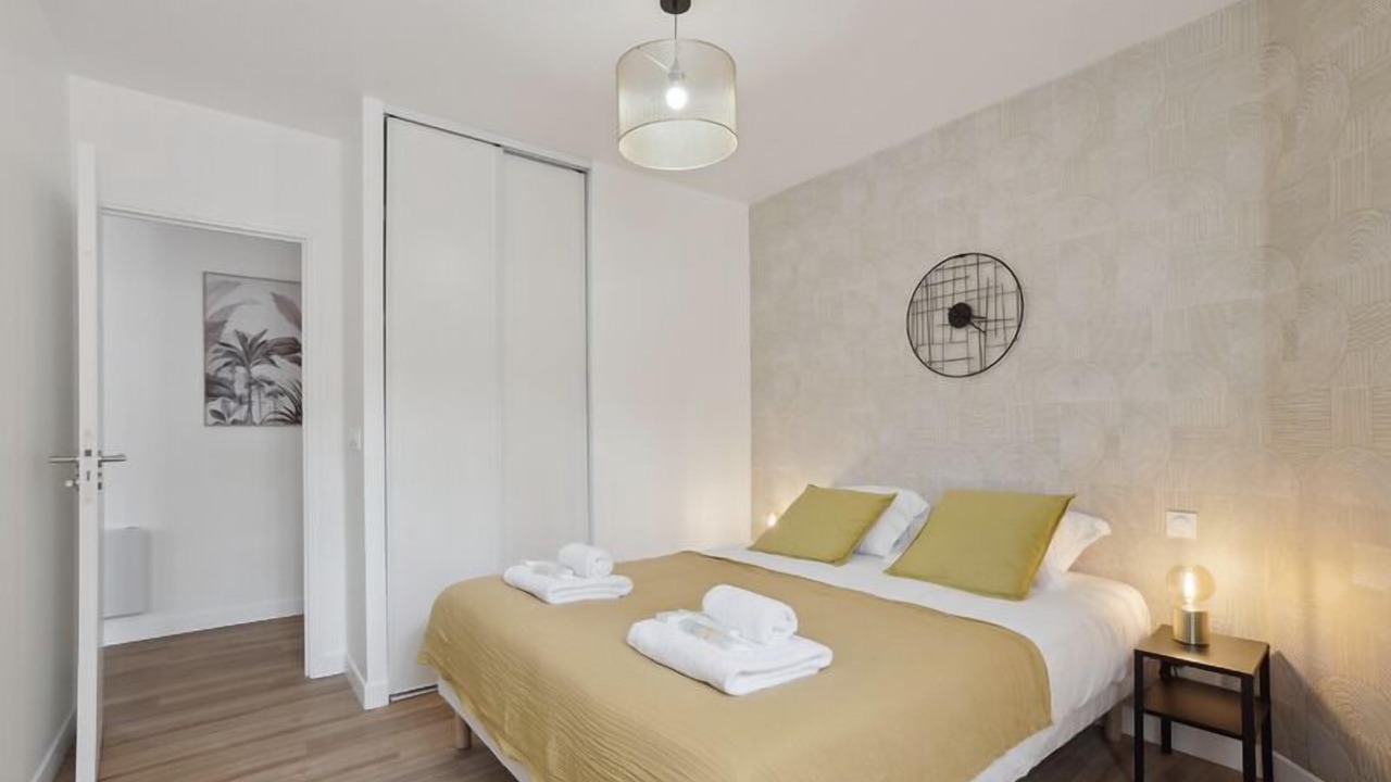 Photo of Bedroom in Montreuil