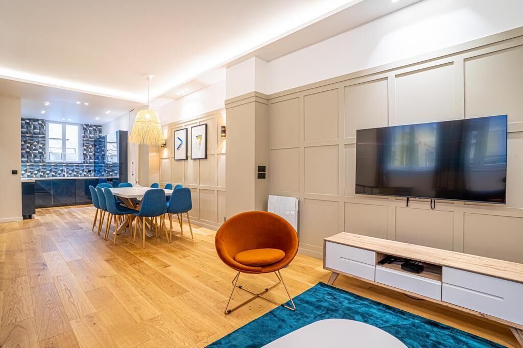 Photo of Others in Auteuil