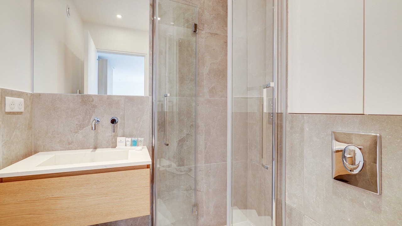 Photo of Bathroom in Quartier de la Salpetriere