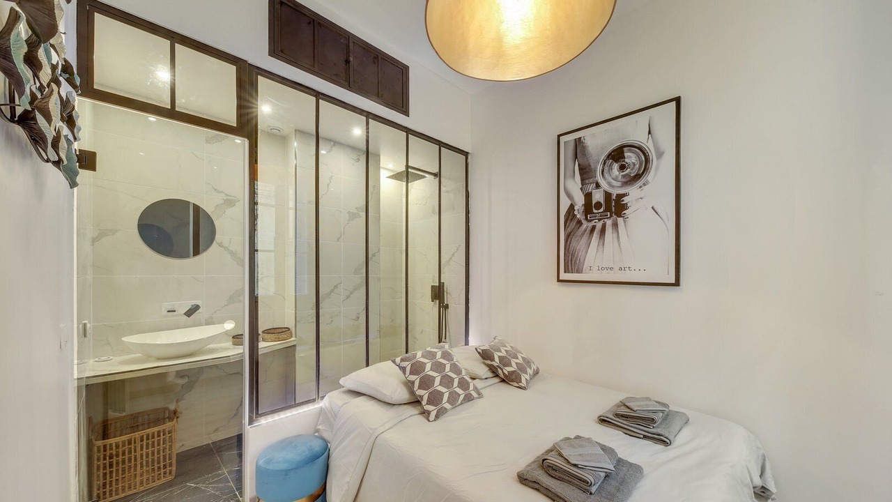 Photo of Bathroom in Quartier de la Porte-Saint-Denis