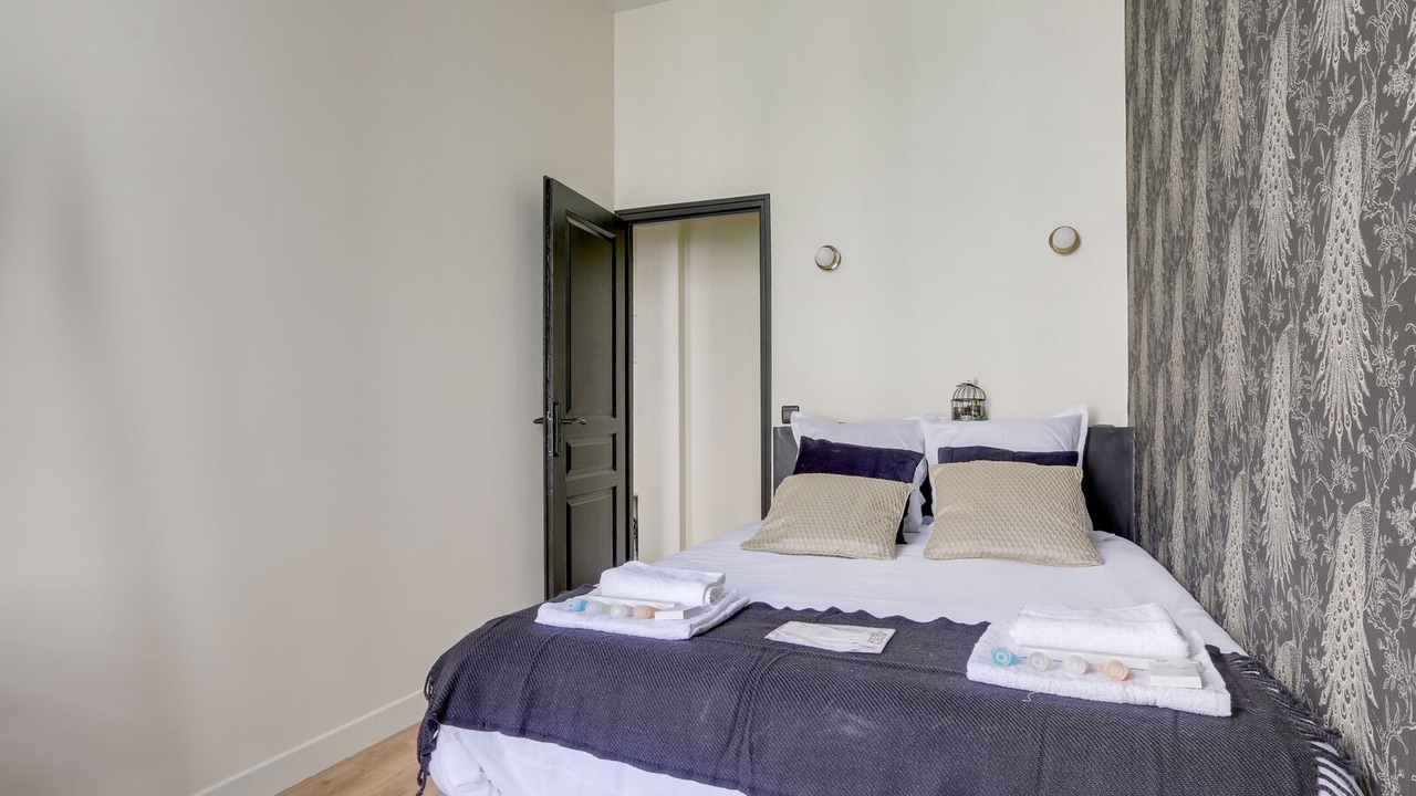 Photo of Bedroom in Arts-et-Metiers
