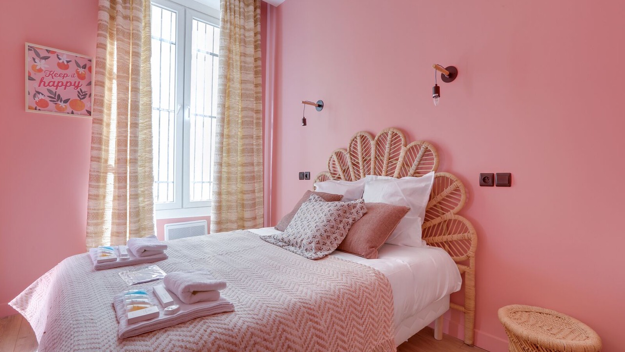 Photo of Bedroom in Arts-et-Metiers