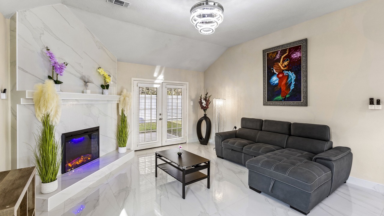 Photo of Livingroom in Humble