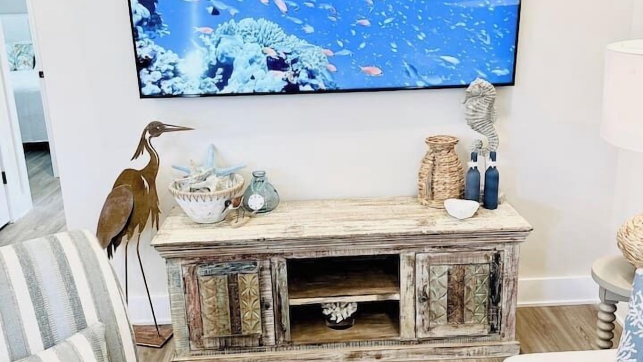 Photo of Livingroom in Corolla Light