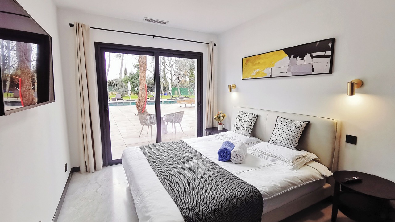 Photo of Bedroom in Saint-Paul-en-Foret