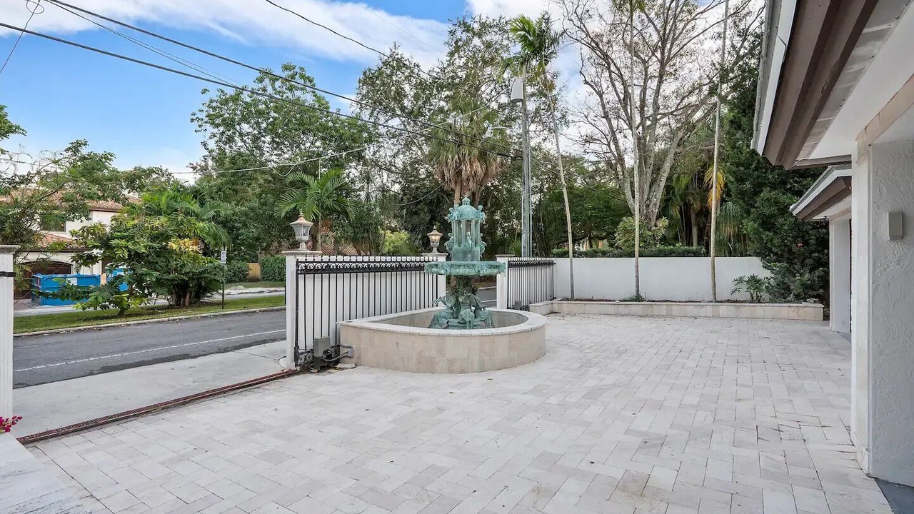 Photo of Outdoor in Downtown Fort Lauderdale