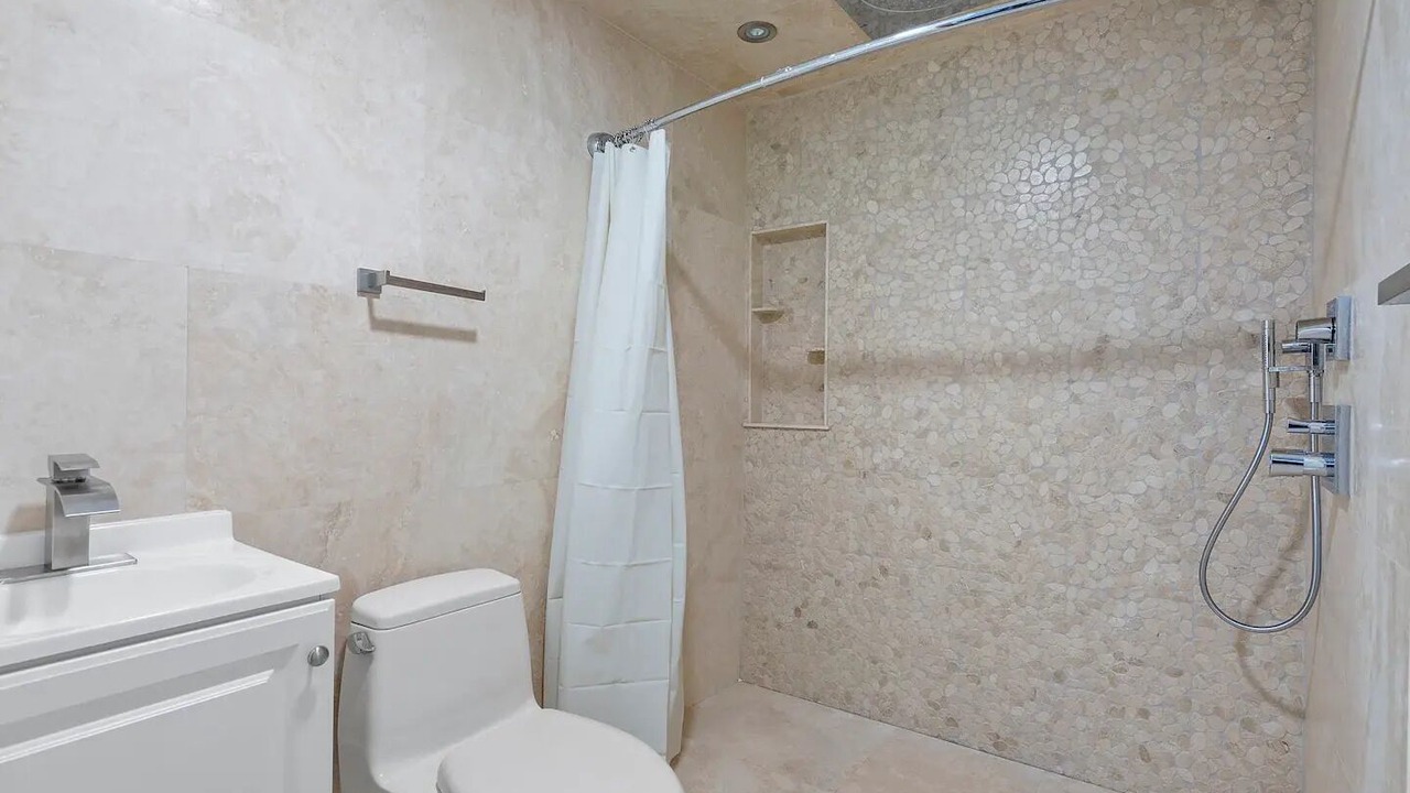 Photo of Bathroom in Downtown Fort Lauderdale