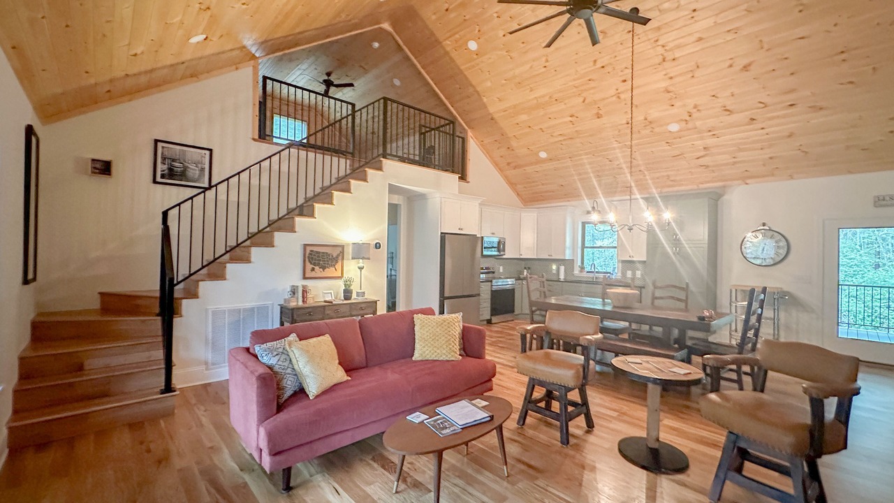 Photo of Livingroom in Mountain Rest