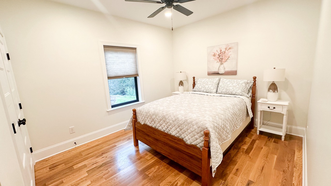 Photo of Bedroom in Mountain Rest