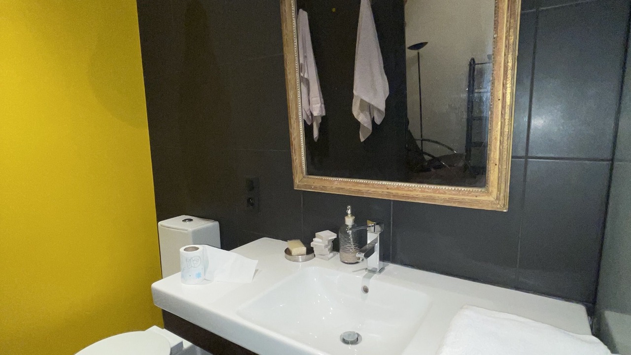 Photo of Bathroom in Cahors