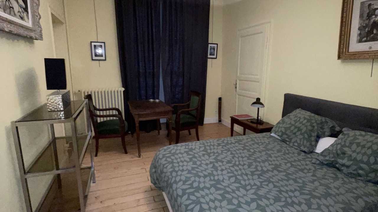 Photo of Bedroom in Cahors