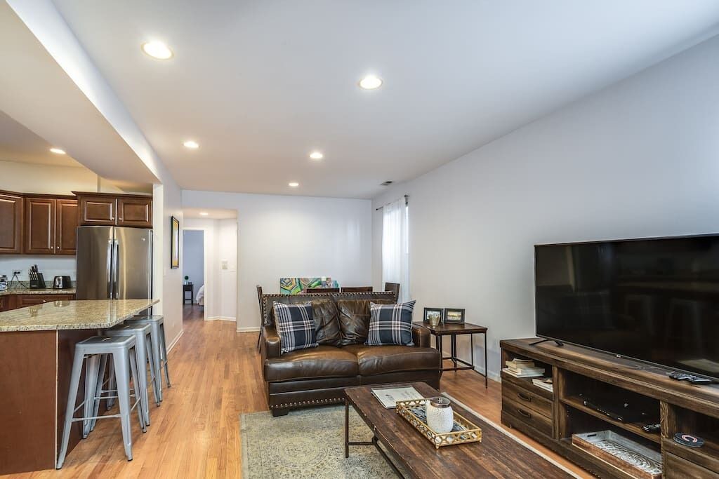 Photo of Bedroom in Wrightwood Neighbors