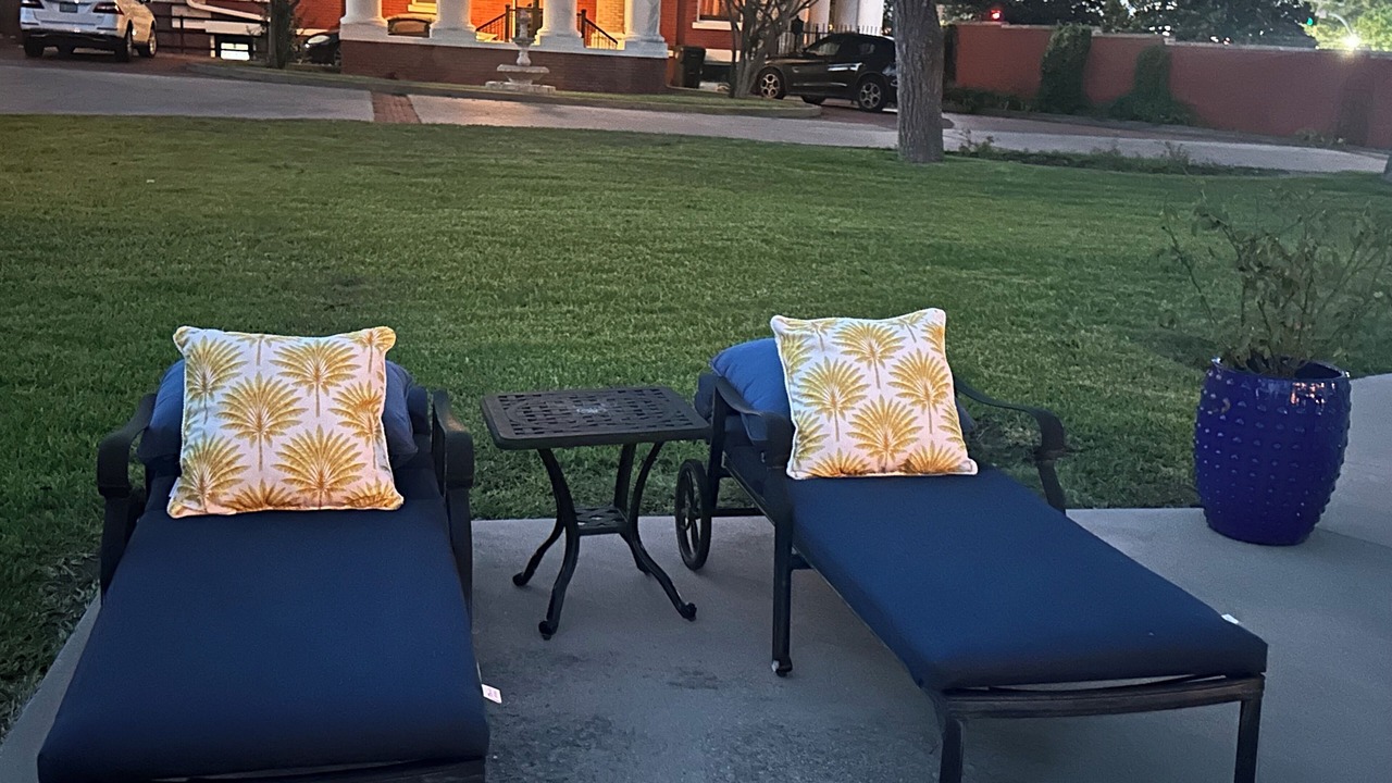 Photo of Patio Balcony in Temple