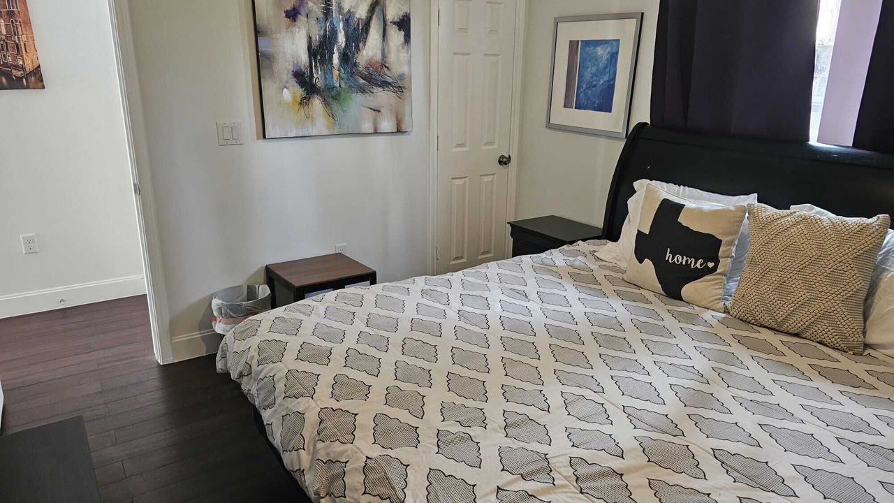 Photo of Bedroom in Garden Oaks