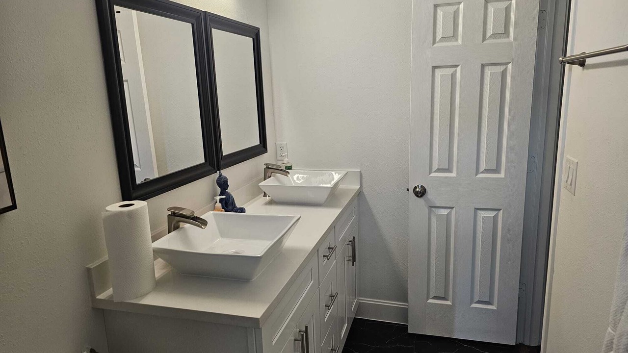 Photo of Bathroom in Garden Oaks