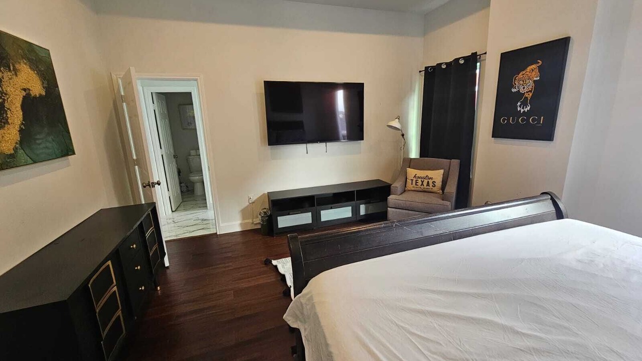 Photo of Bedroom in Garden Oaks