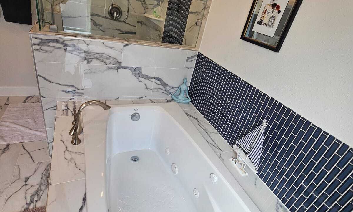 Photo of Bathroom in Garden Oaks