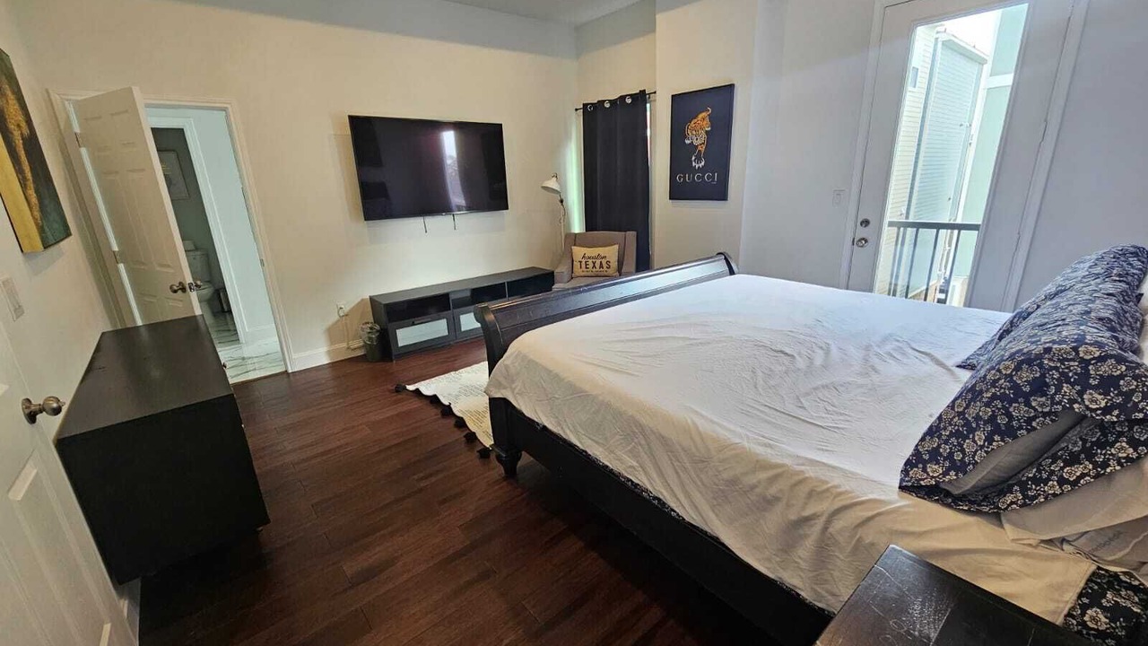 Photo of Bedroom in Garden Oaks