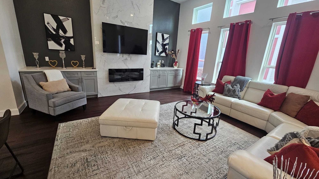 Photo of Livingroom in Garden Oaks